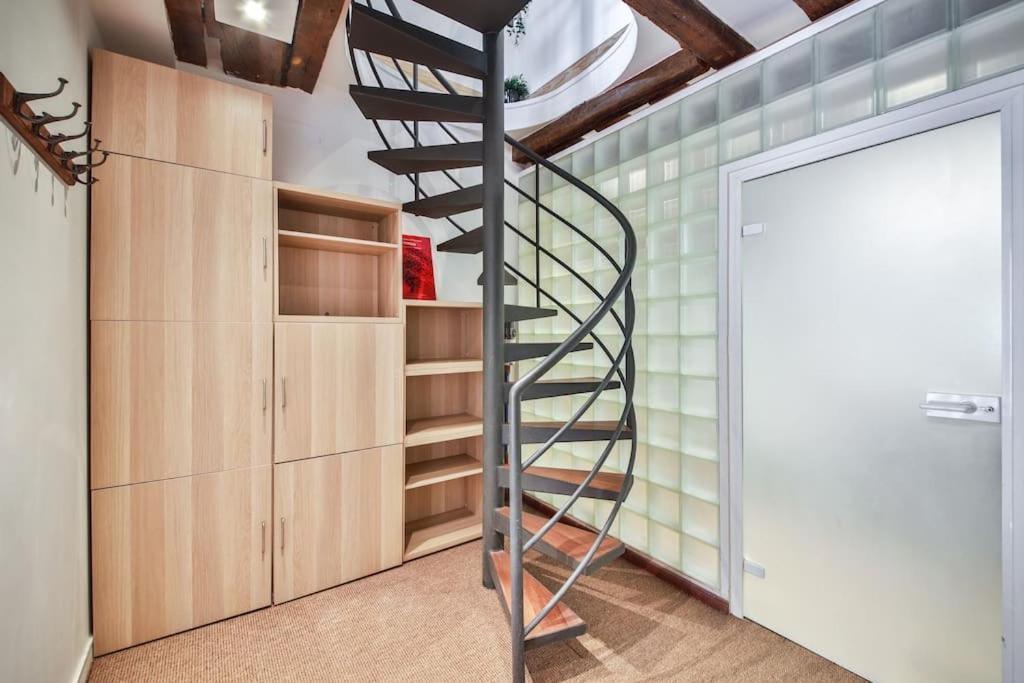 Typical Parisian Duplex#4Pers#Le Marais Apartment Exterior photo